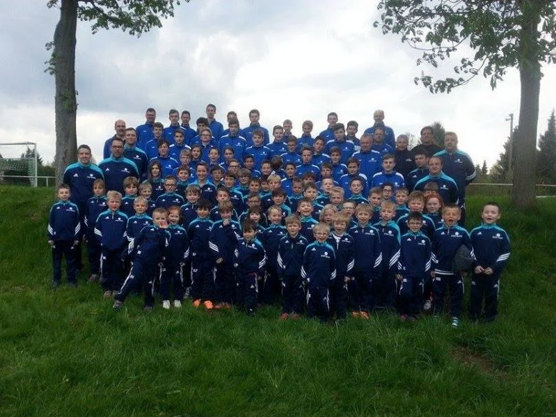 Präsentationsanzüge Jugend